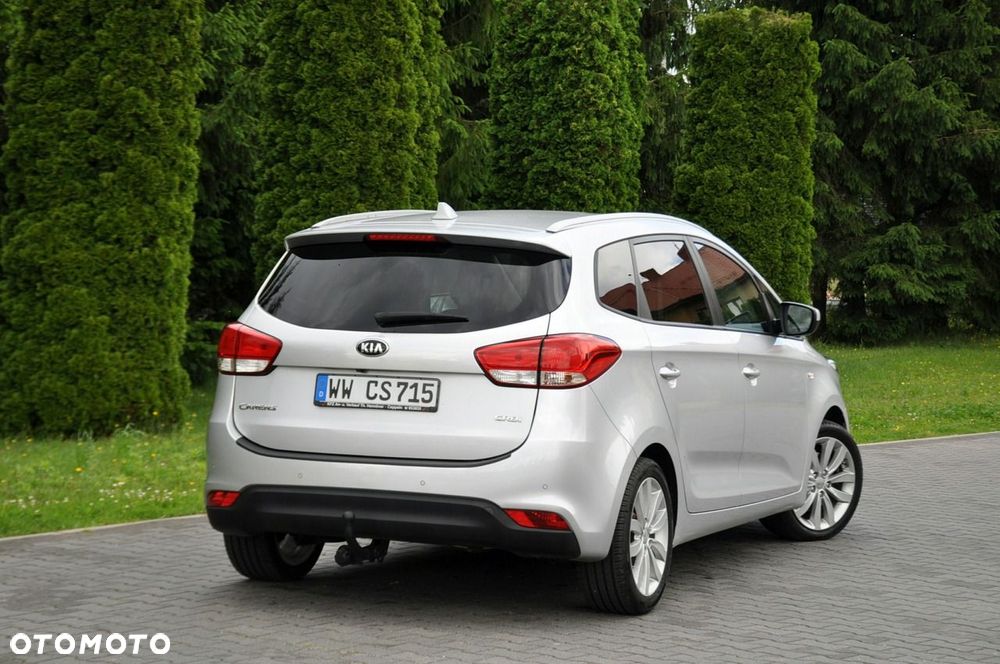 Kia Carens - 7