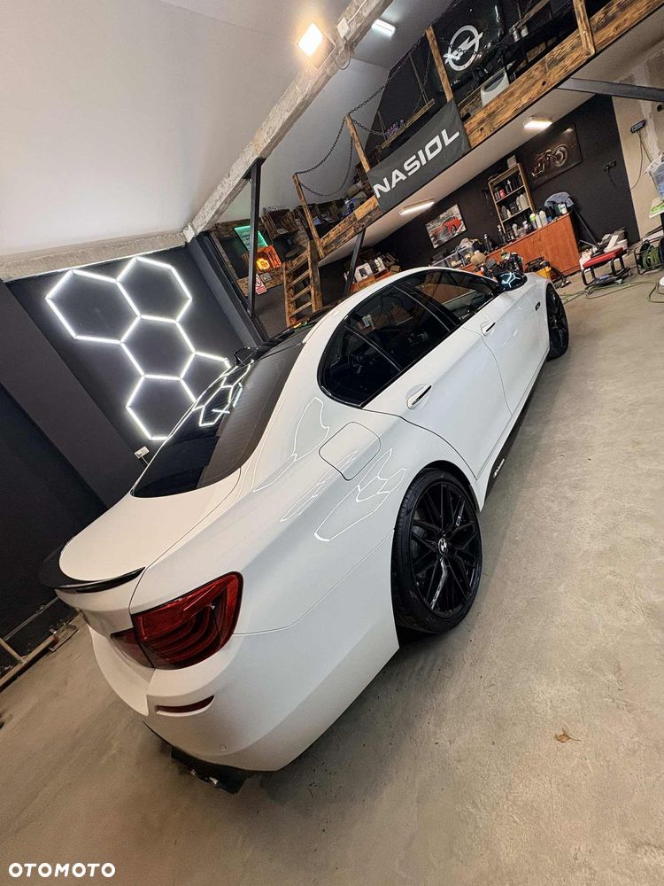BMW Seria 5 535i xDrive - 6
