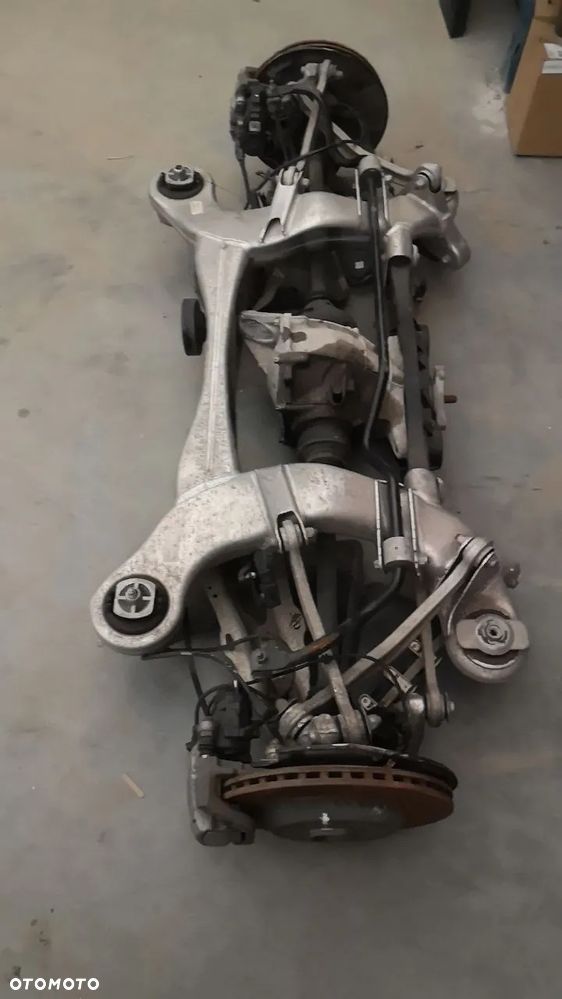 ZAWIESZENIE TYŁ MERCEDES W222 NAWIERCANE TARCZE DYFER - 3