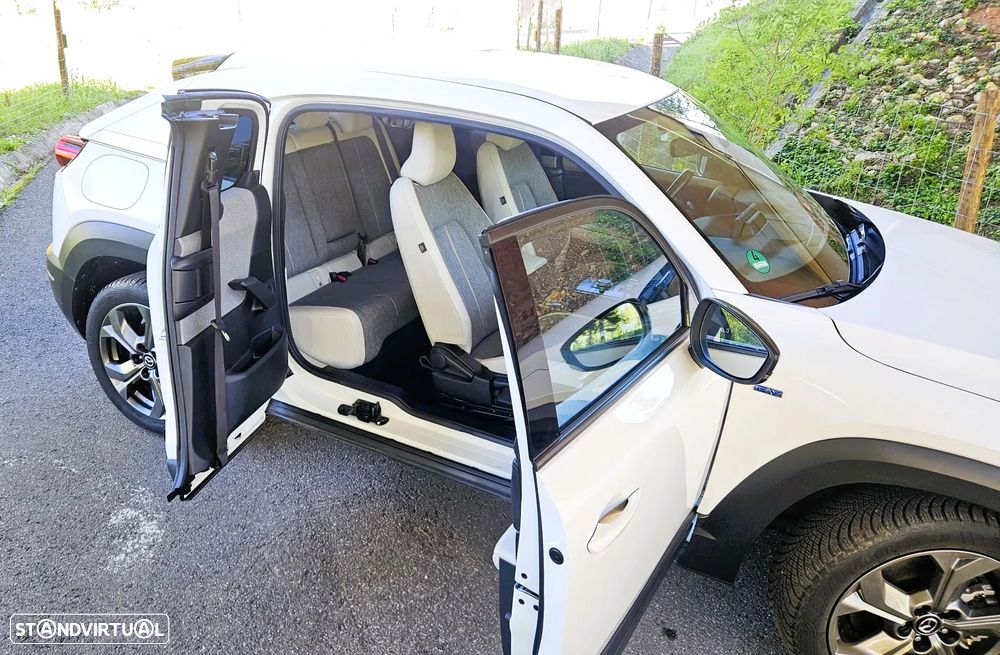 Mazda MX-30 e-SKYACTIV Advantage+Modern Confidence - 34