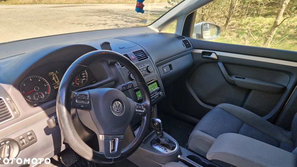 Volkswagen Touran 1.6 TDI DPF DSG Highline - 12