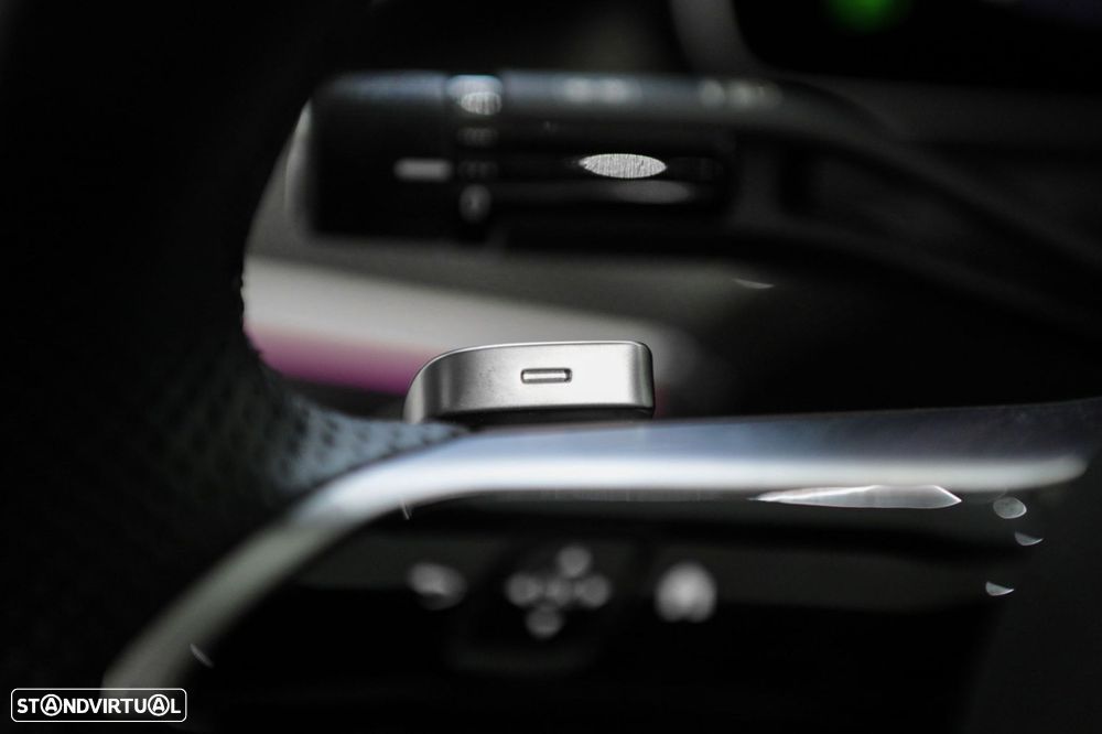 Mercedes-Benz C 300 e AMG Line - 24