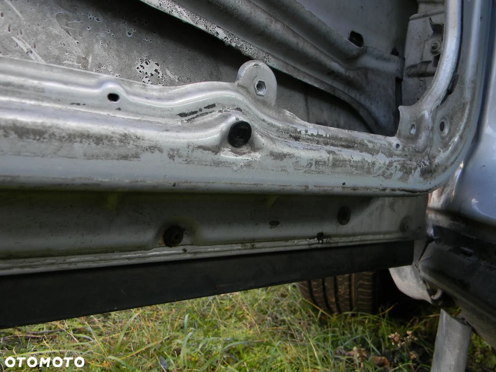 drzwi lewe prawe tył przód VW PASSAT B5 sedan LB7Z - 6