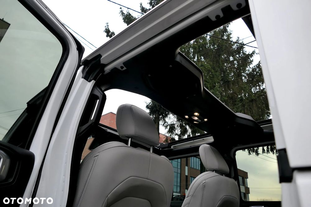 Jeep Wrangler 2.0 PHEV Softtop AWD Automatik Sahara - 37