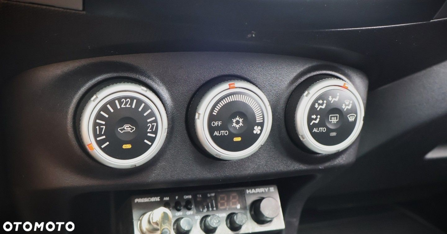 Mitsubishi Outlander - 22