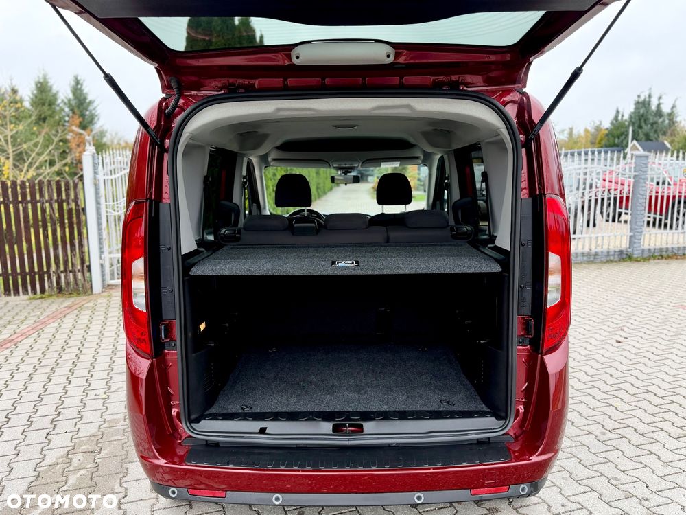 Fiat Doblo 1.4 T-Jet 16V Lounge - 35