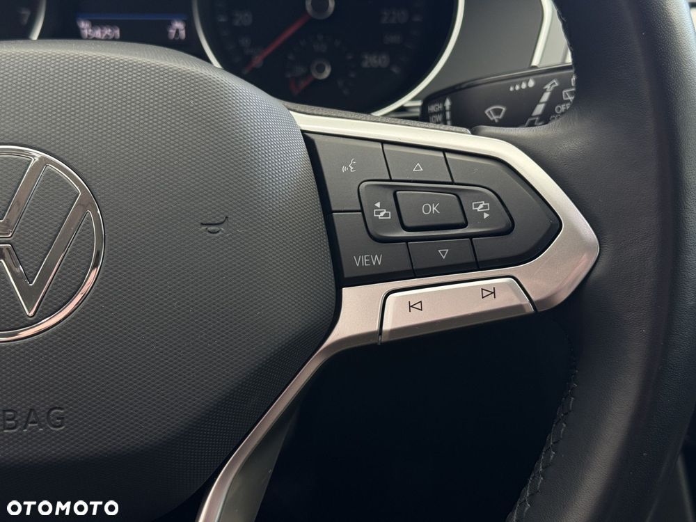 Volkswagen Passat - 22