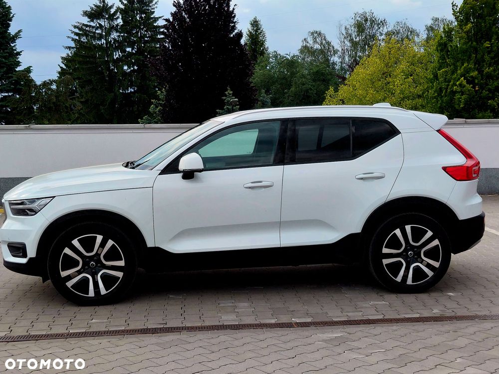 Volvo XC 40 T3 Momentum - 1
