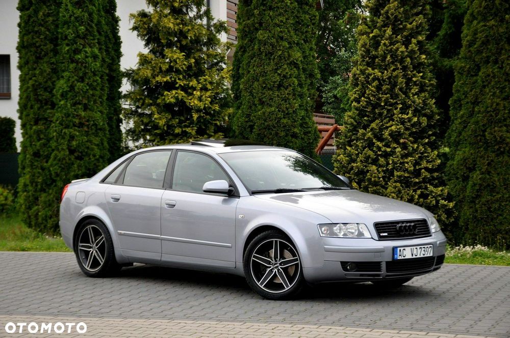 Audi A4 Limousine - 3
