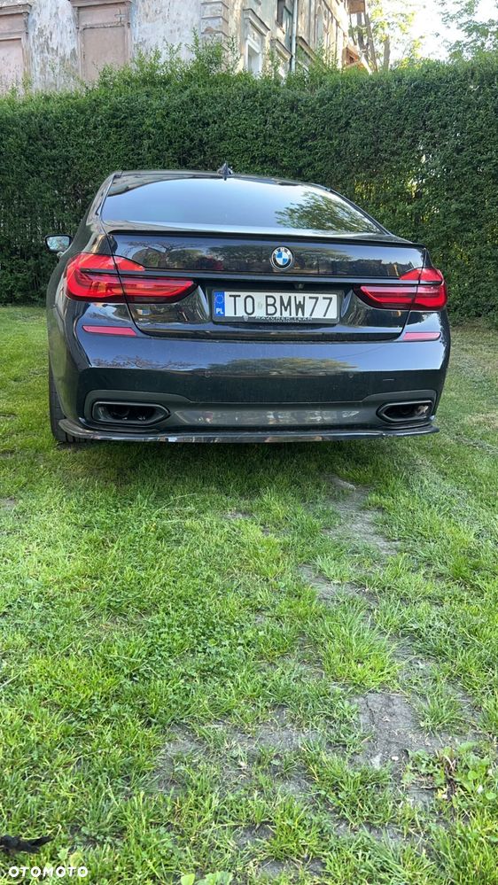 BMW Seria 7 750i xDrive - 15