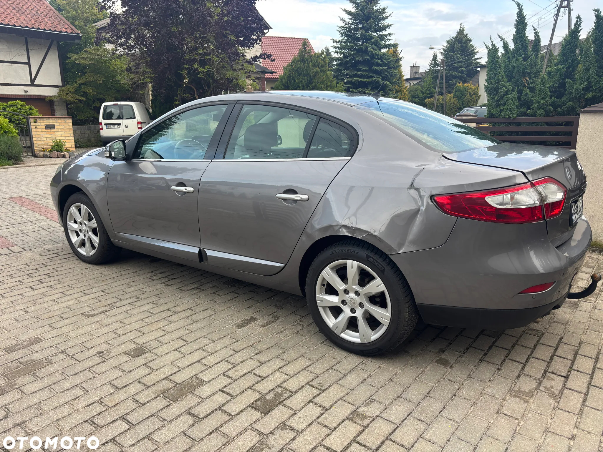 Renault Fluence 2.0 16V 140 CVT Sportway - 8