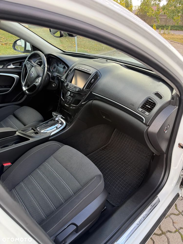 Opel Insignia - 18
