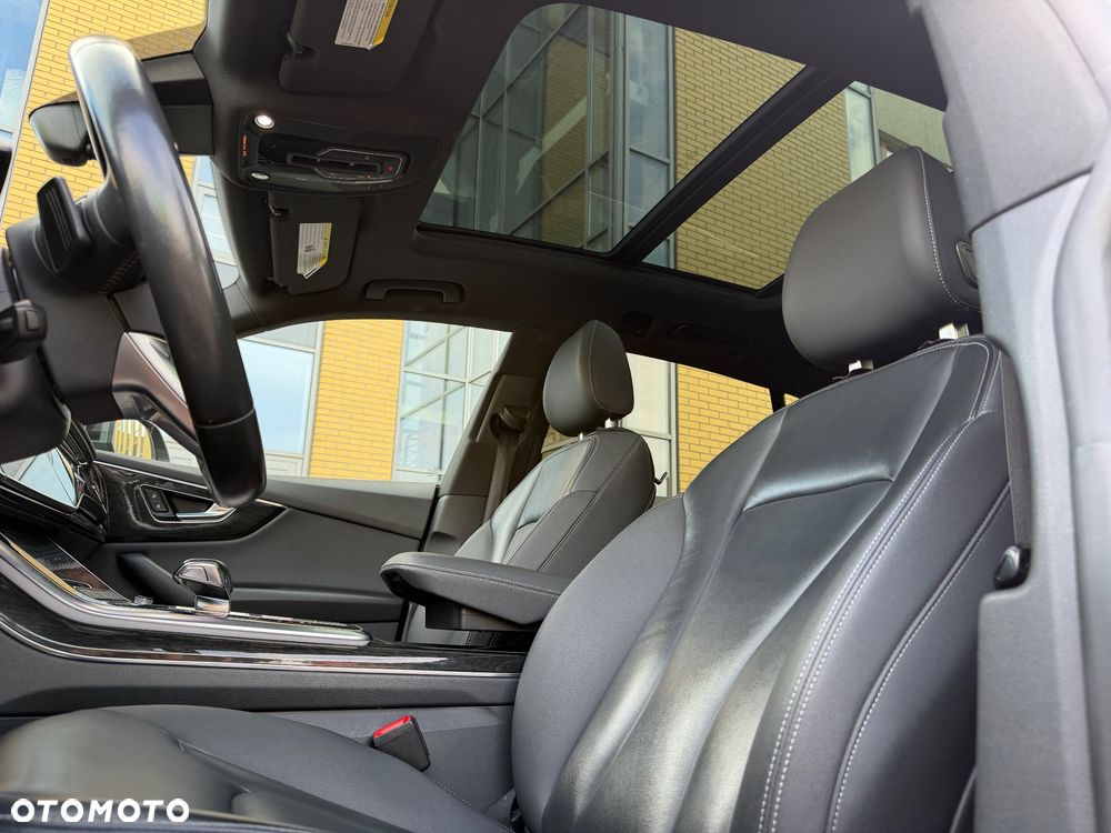 Audi Q8 55 TFSI mHEV Quattro Tiptronic - 7