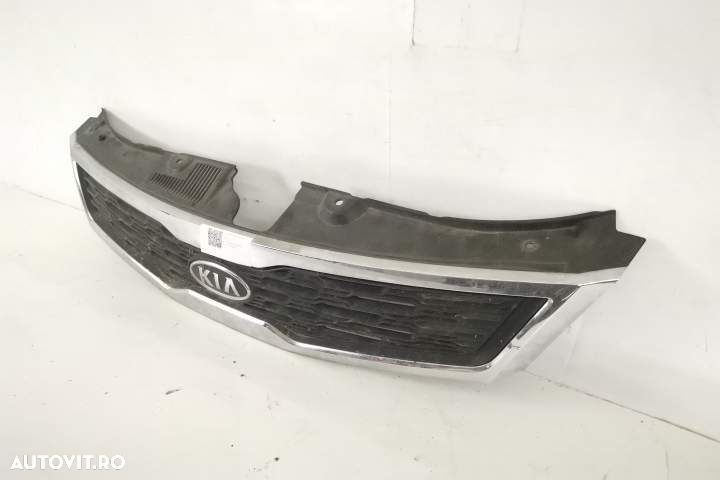 Grila Centrala Radiator Originala In Stare Buna  Kia  Ceed  2 2012 201 - 3