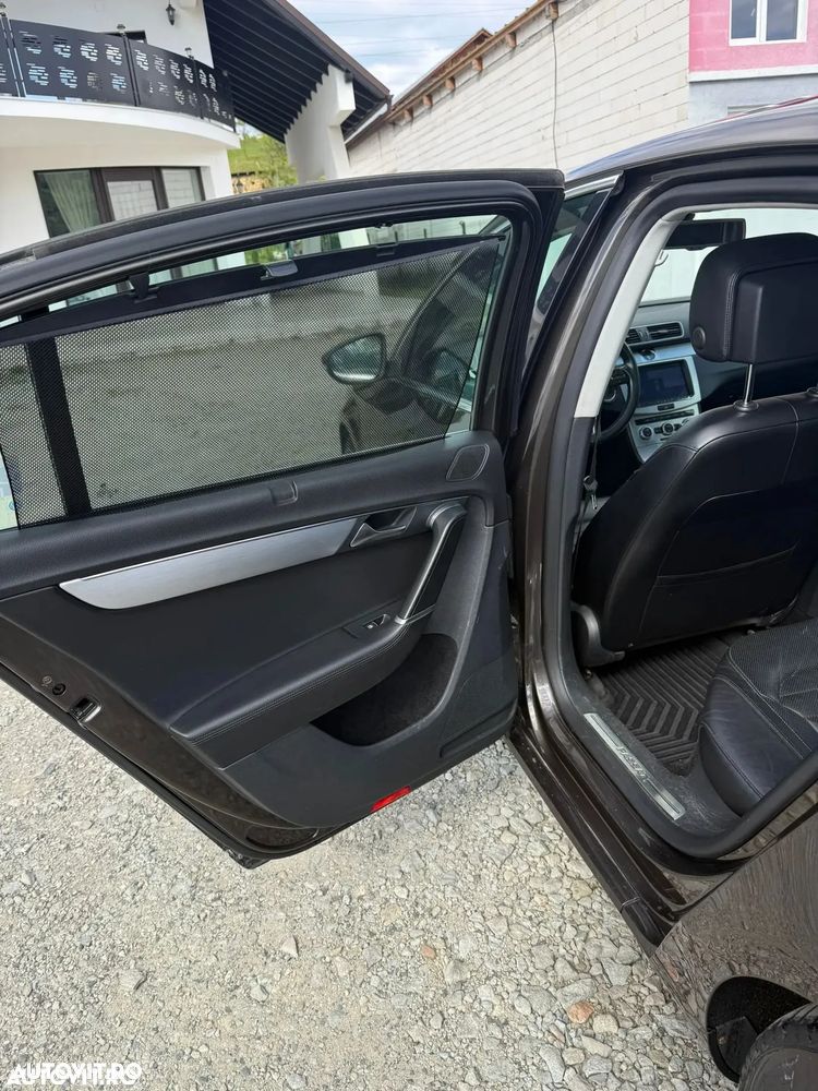 Volkswagen Passat 2.0 TDI DSG (BlueMotion Technology) Highline - 14
