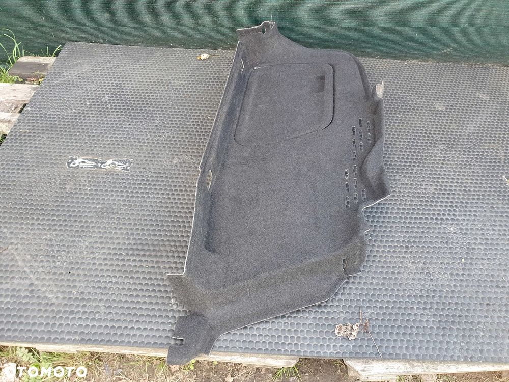 Boczki Boczek 8K5863887A 8K5863888F Bagażnika Tapicerka Soul Czarne Audi A4 B8 Sedan - 10