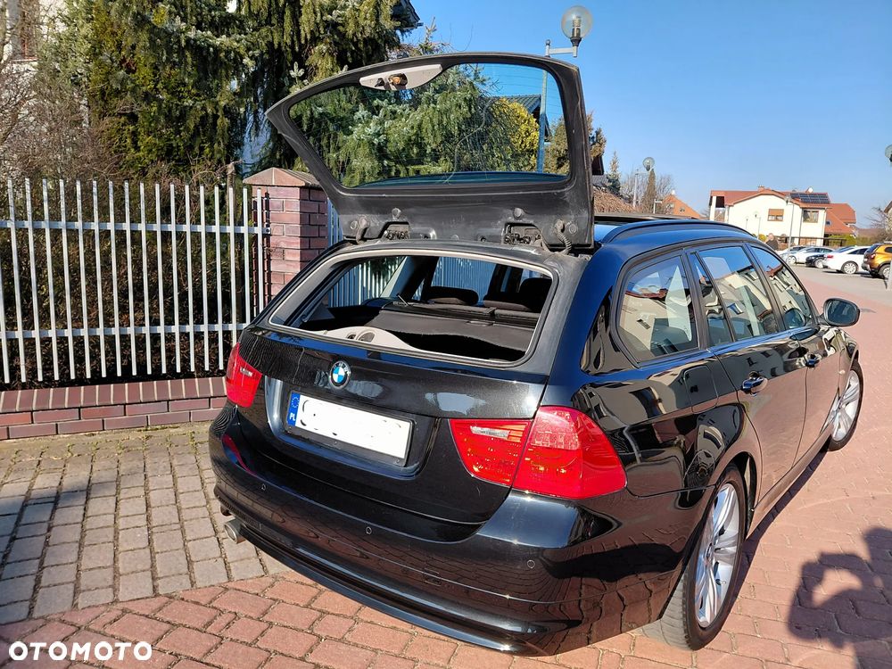 BMW Seria 3 320d DPF Edition Sport - 18