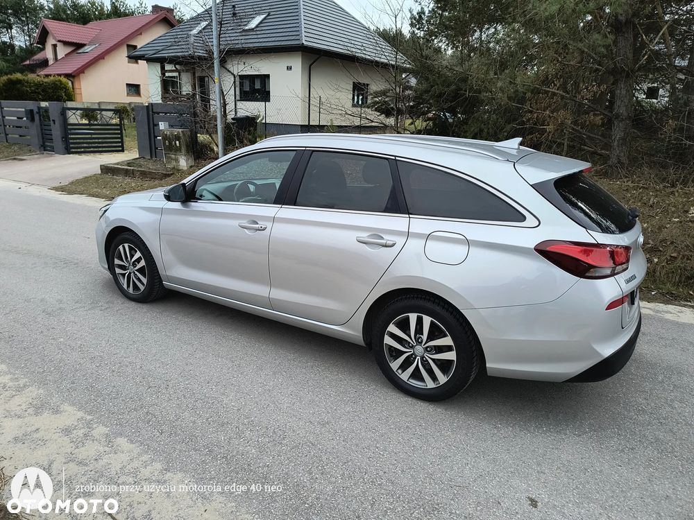 Hyundai i30 1.6 D GO Plus - 12