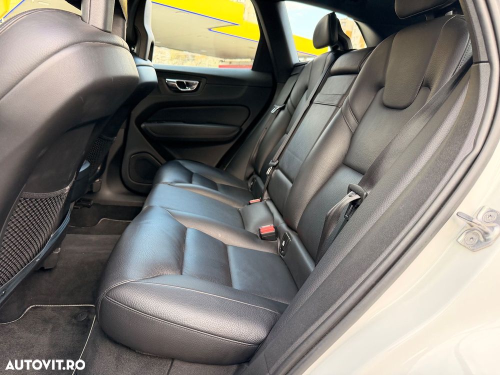 Volvo XC 60 D4 AWD Geartronic RDesign - 7