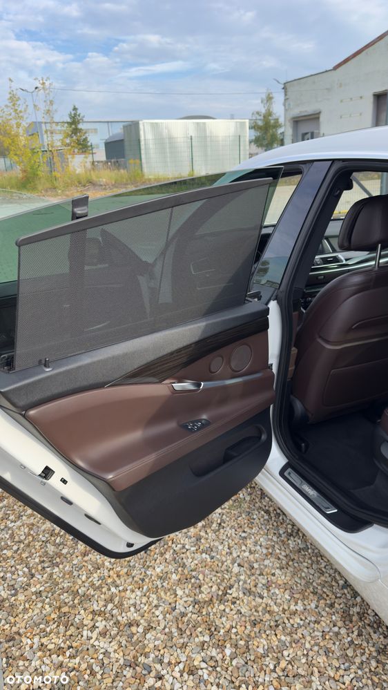 BMW Seria 5 535d xDrive Luxury Line - 27