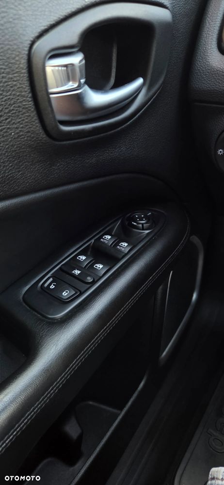 Jeep Compass 2.0 MultiJet Active Drive Longitude - 22