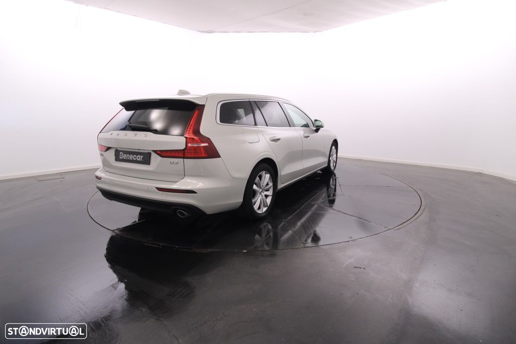 Volvo V60 2.0 D3 Momentum Plus - 7