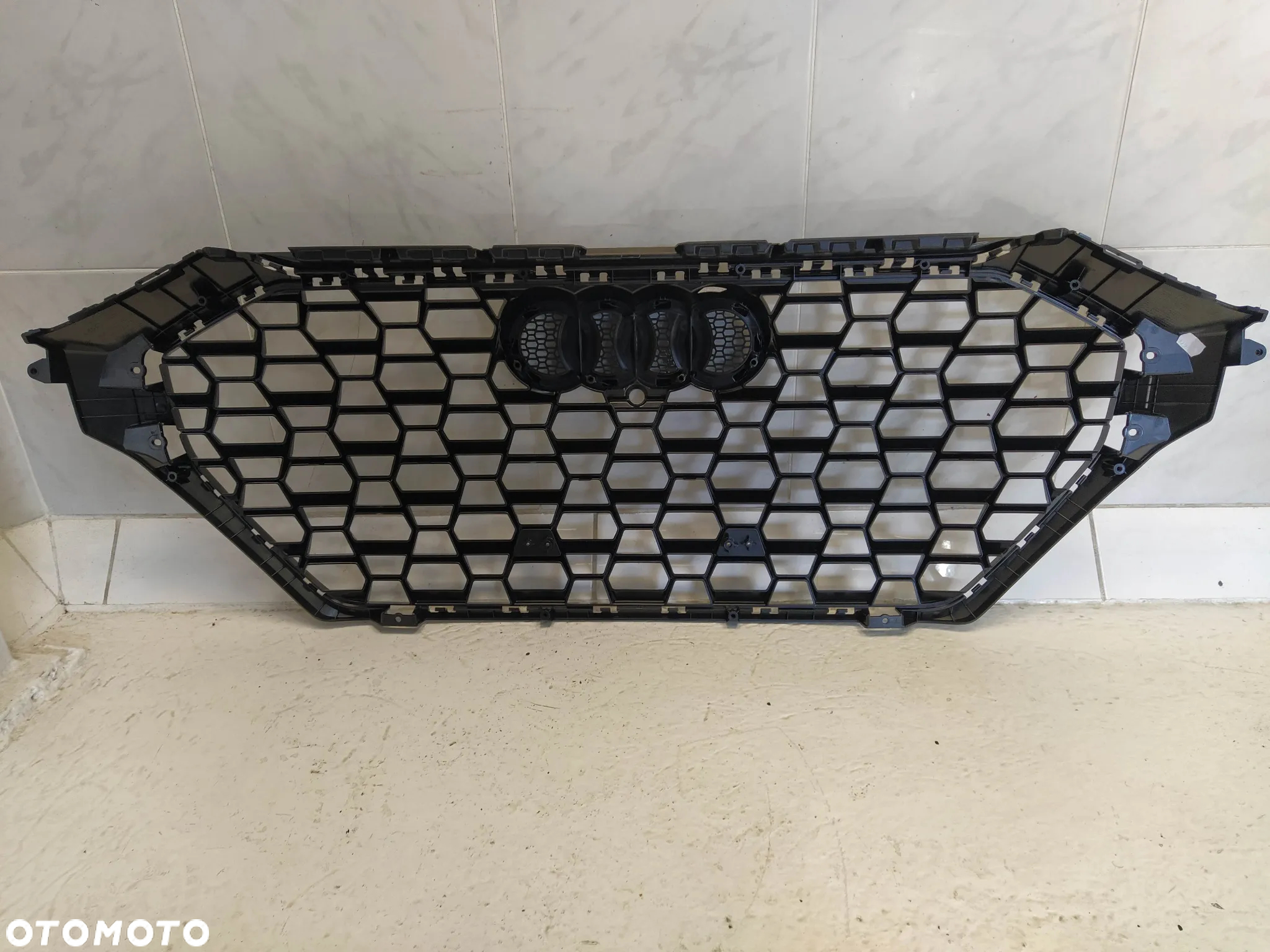 AUDI RS Q3 GRILL ATRAPA CHŁODNICY OSŁONA KAMERA ORYGINAŁ - 7