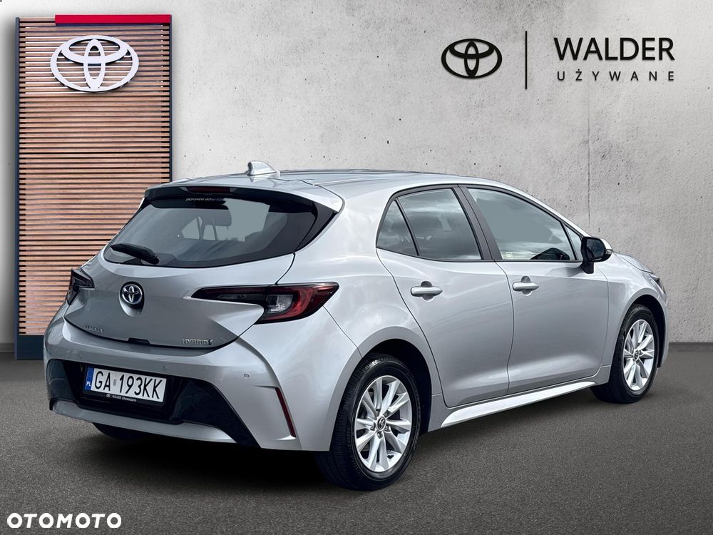 Toyota Corolla - 5