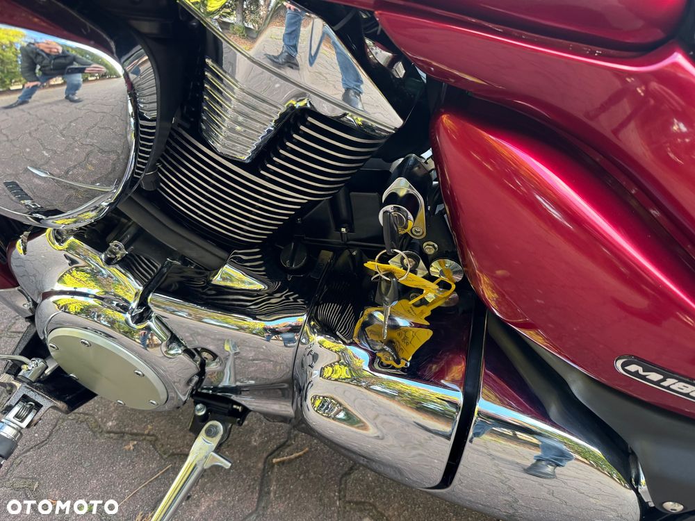 Suzuki Intruder - 18