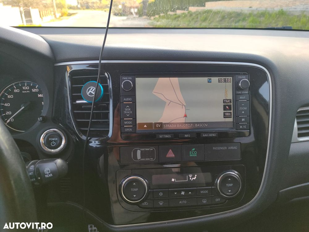 Mitsubishi Outlander 2.0 Litre DOHC MIVEC 4WD Instyle Navi - 7