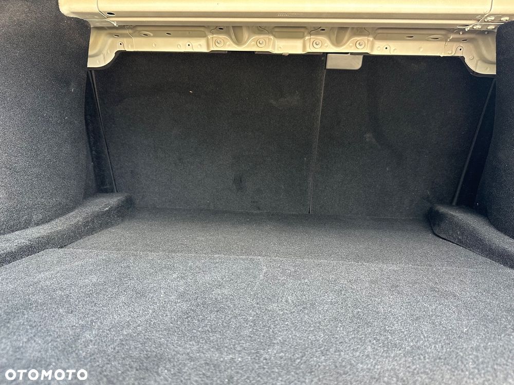 Tesla Model 3 - 18