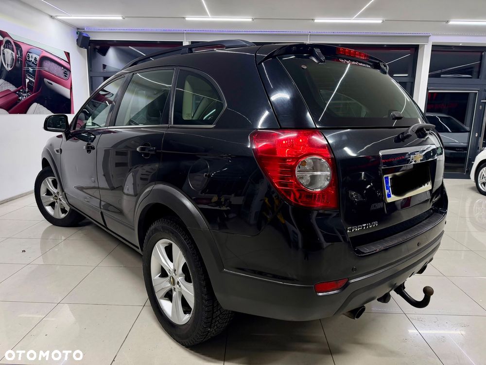 Chevrolet Captiva 2.2 2WD Travel Edition - 19