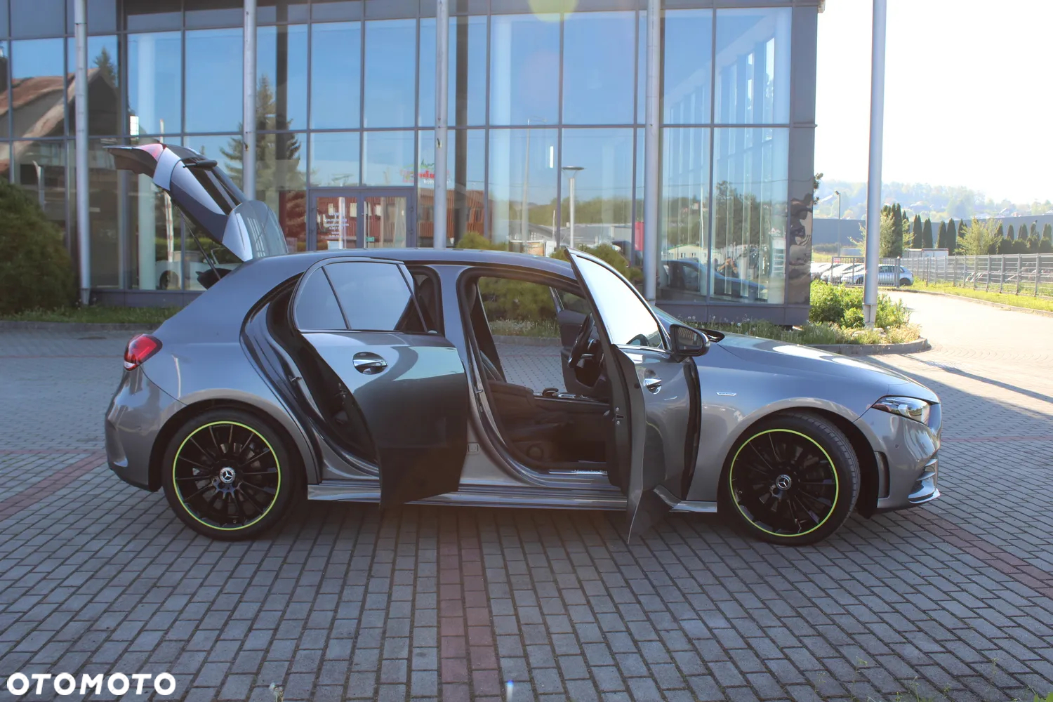 Mercedes-Benz Klasa A 250 7G-DCT AMG Line - 12