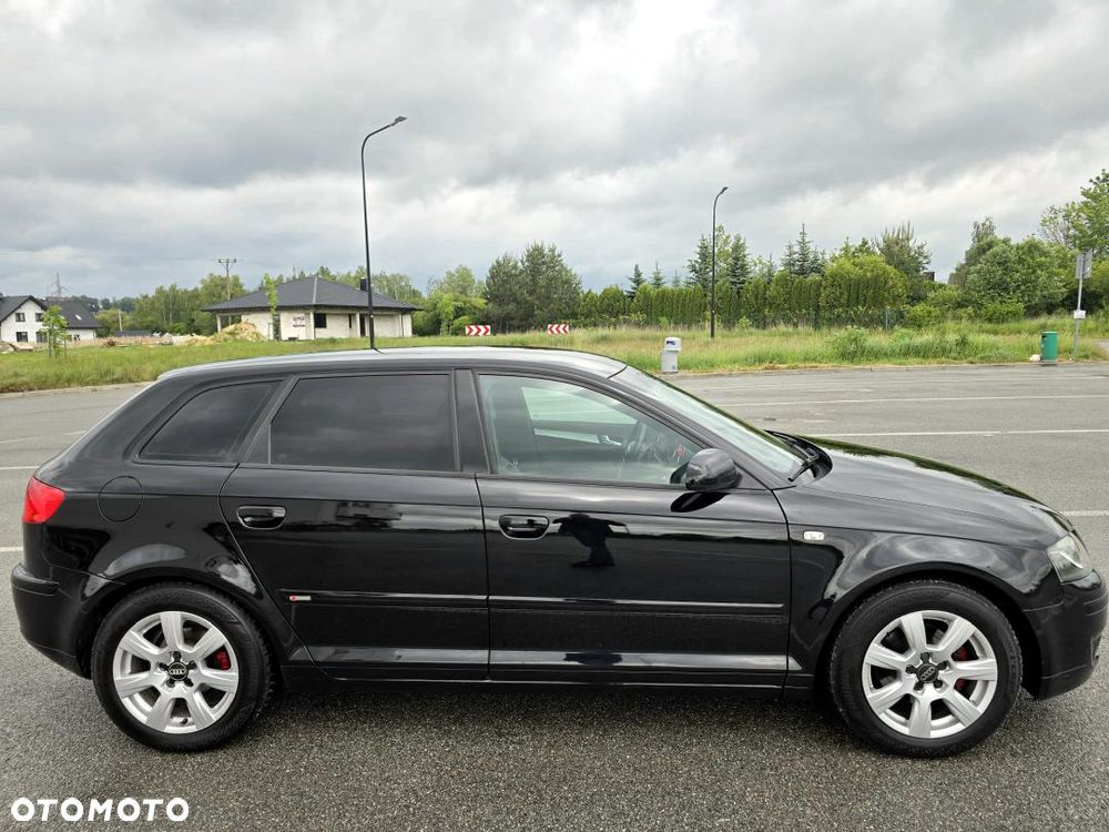 Audi A3 Sportback 2.0 TDI DPF S tronic S line Sportpaket (plus) - 15
