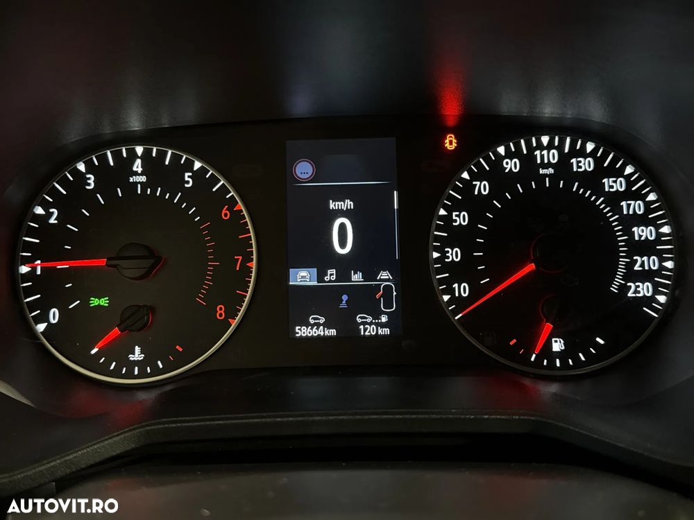 Renault Clio - 11