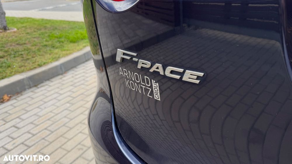 Jaguar F-Pace - 28
