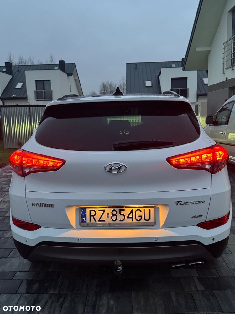 Hyundai Tucson 2.0 CRDI Premium 4WD - 21