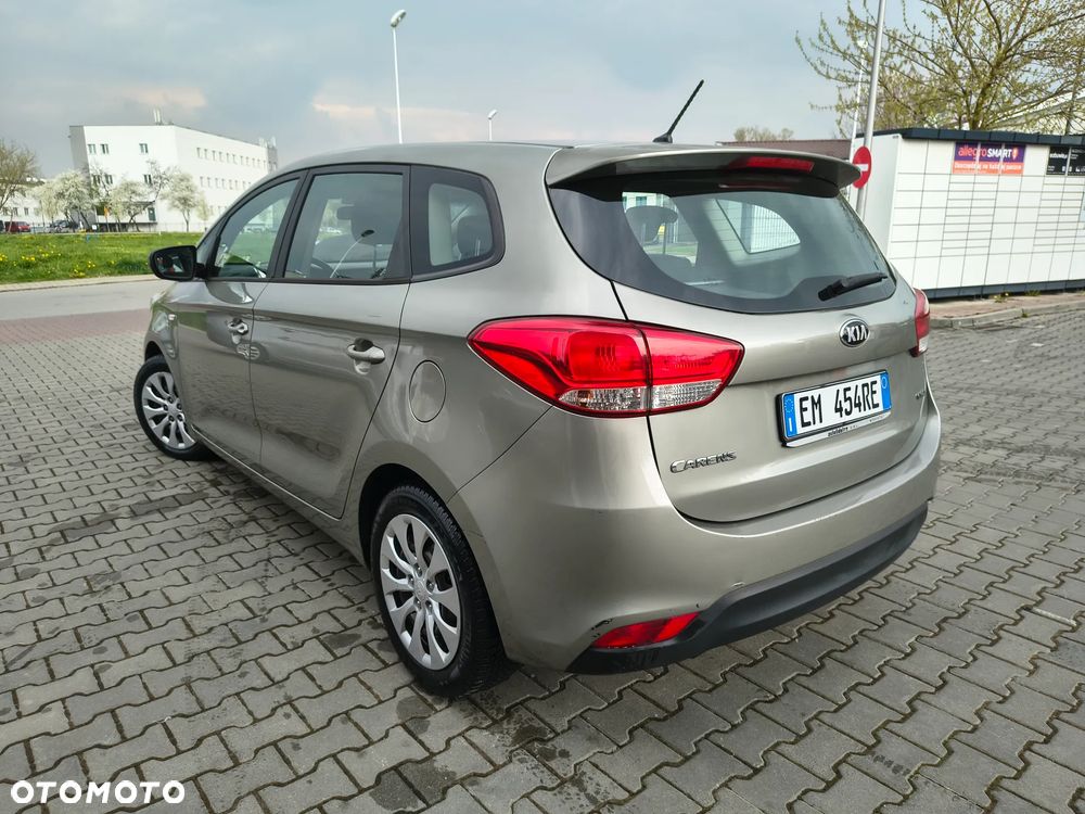 Kia Carens 1.7 CRDi L 7os - 3