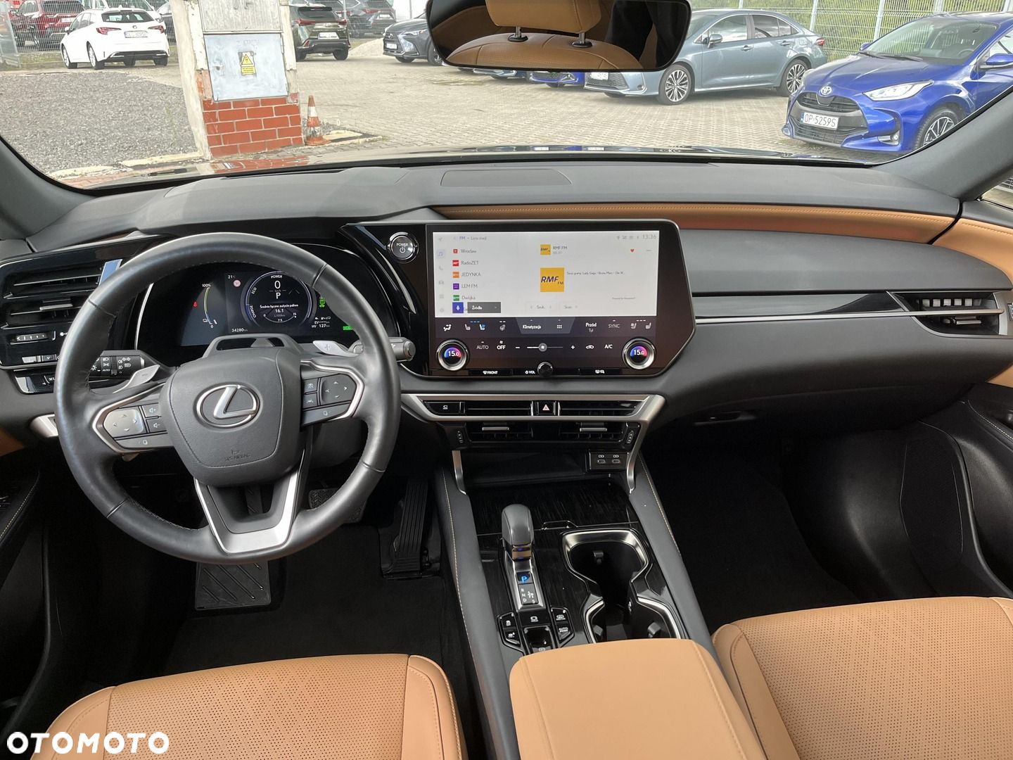 Lexus RX - 11