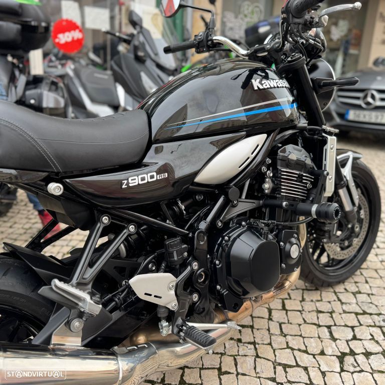 Kawasaki Z 900 RS - 12