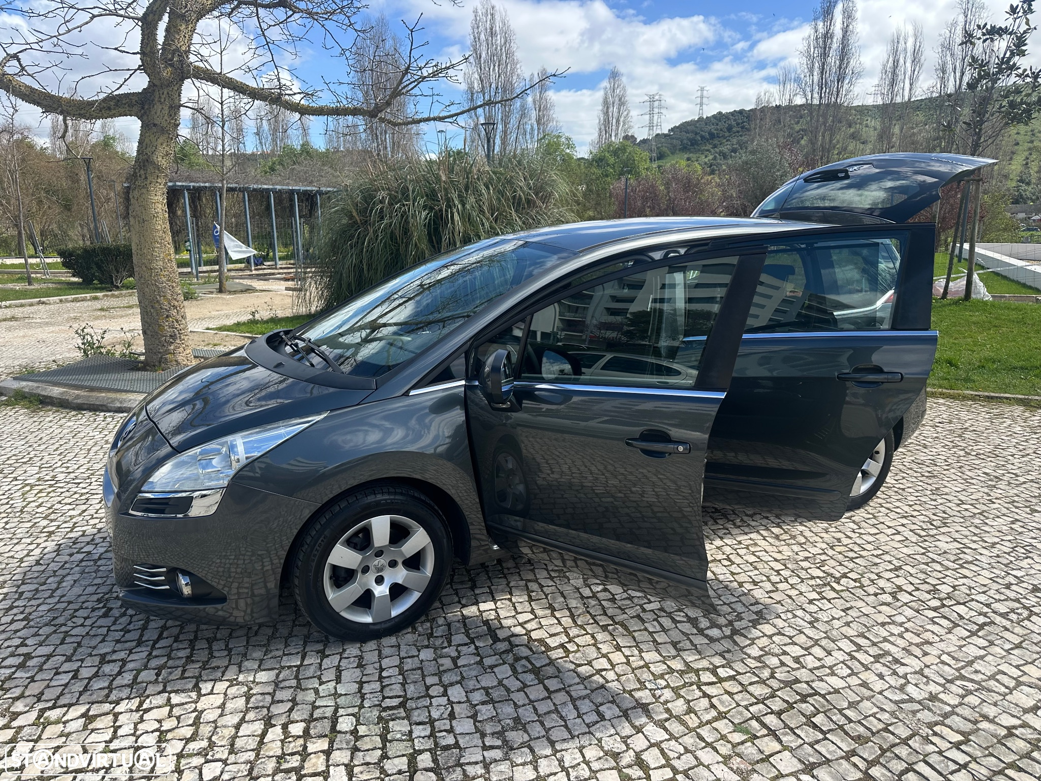 Peugeot 5008 1.6 E-HDi 7L SE Style 2-Tronic 113g - 12