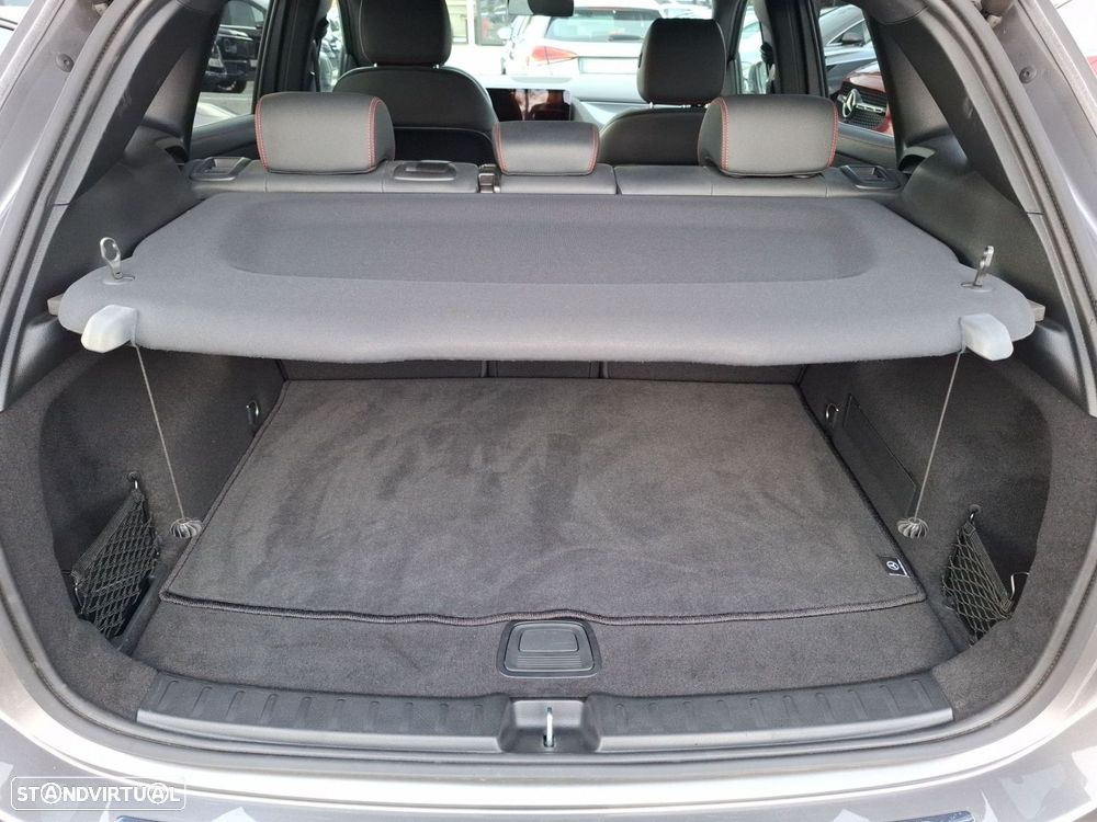 Mercedes-Benz GLA 180 d AMG Line - 27