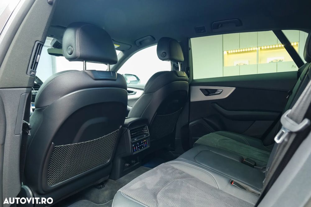 Audi Q8 55 TFSI quattro Tiptronic MHEV - 27
