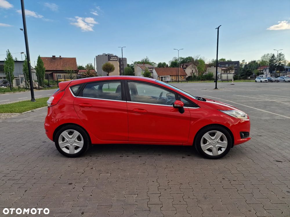 Ford Fiesta - 10