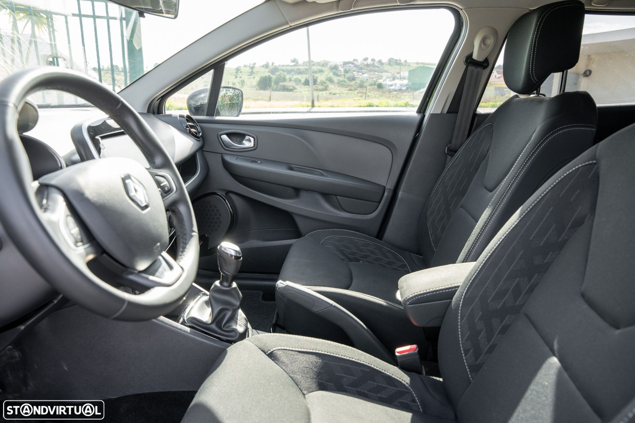 Renault Clio Sport Tourer 0.9 TCe Limited Edition - 10