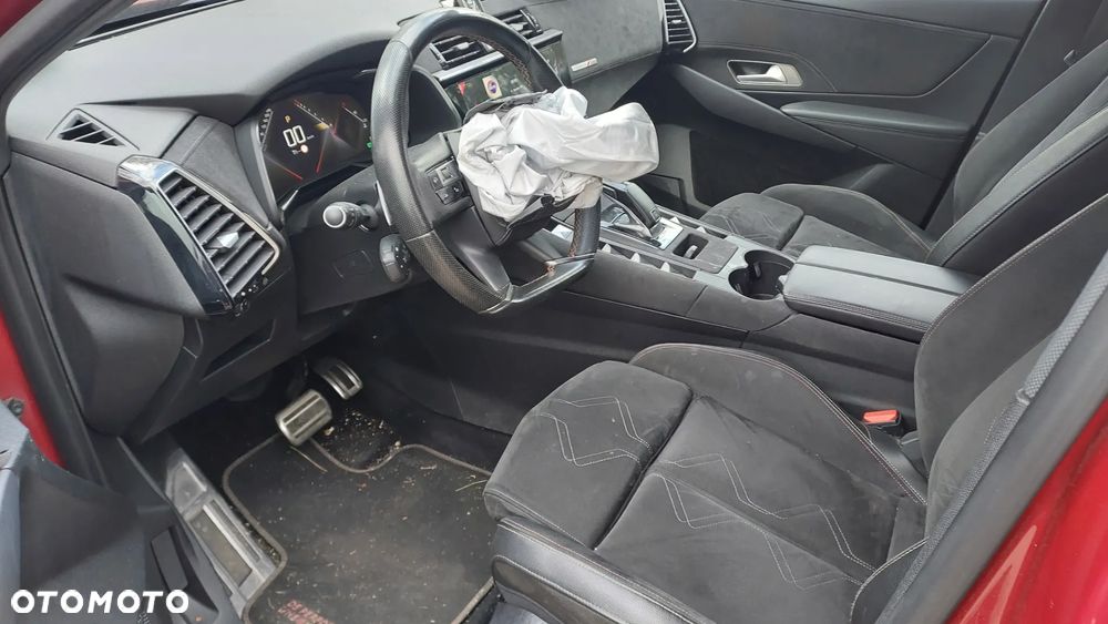 DS Automobiles DS 7 Crossback 1.6 PureTech Performance Line + - 8