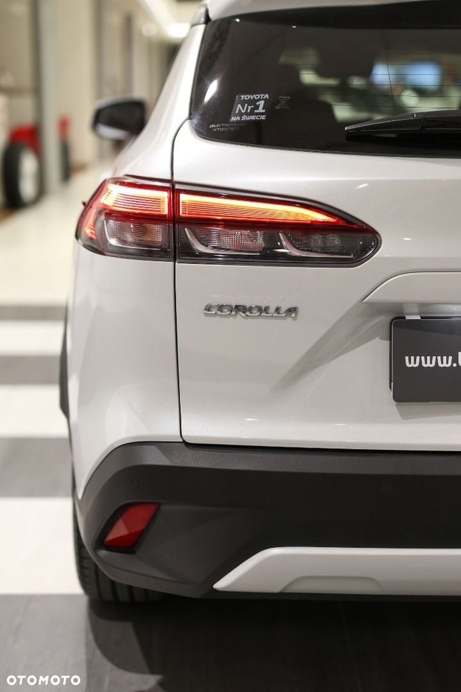 Toyota Corolla Cross - 12