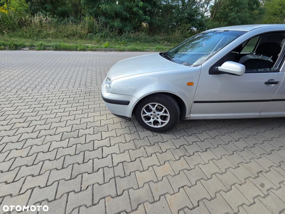 Volkswagen Golf 1.4 Comfortline - 4