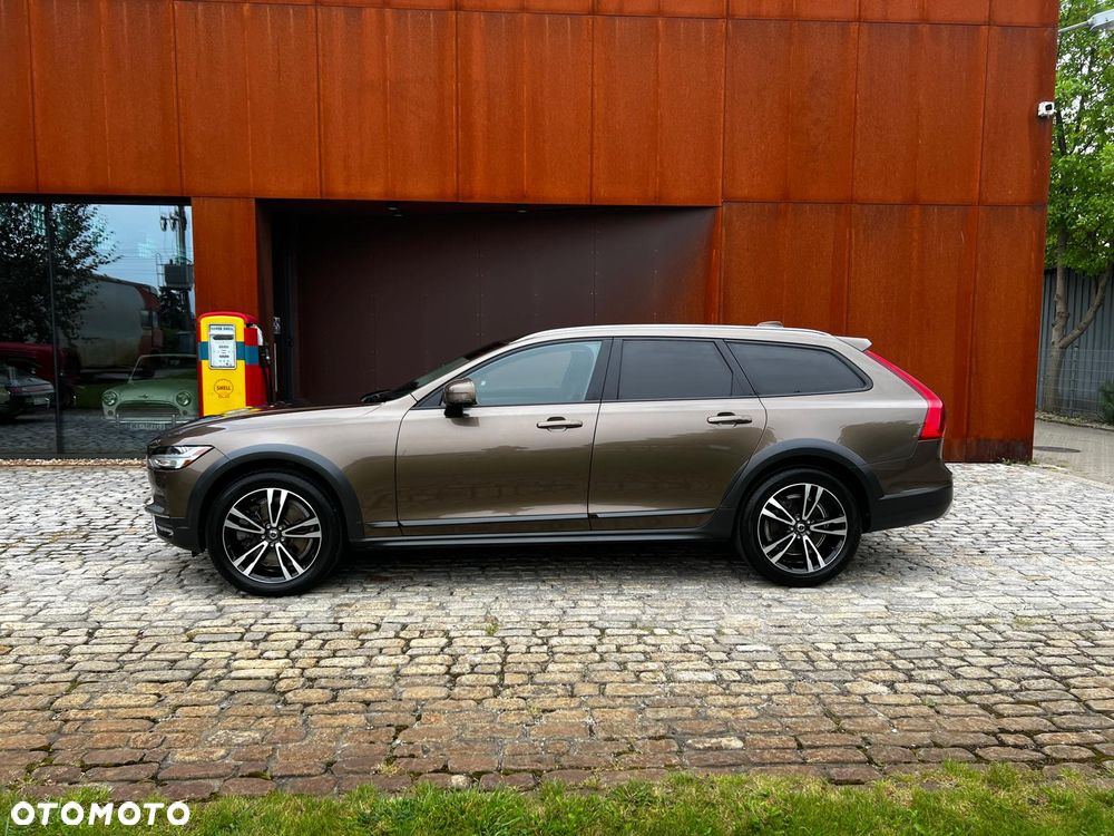 Volvo V90 Cross Country T5 AWD - 2