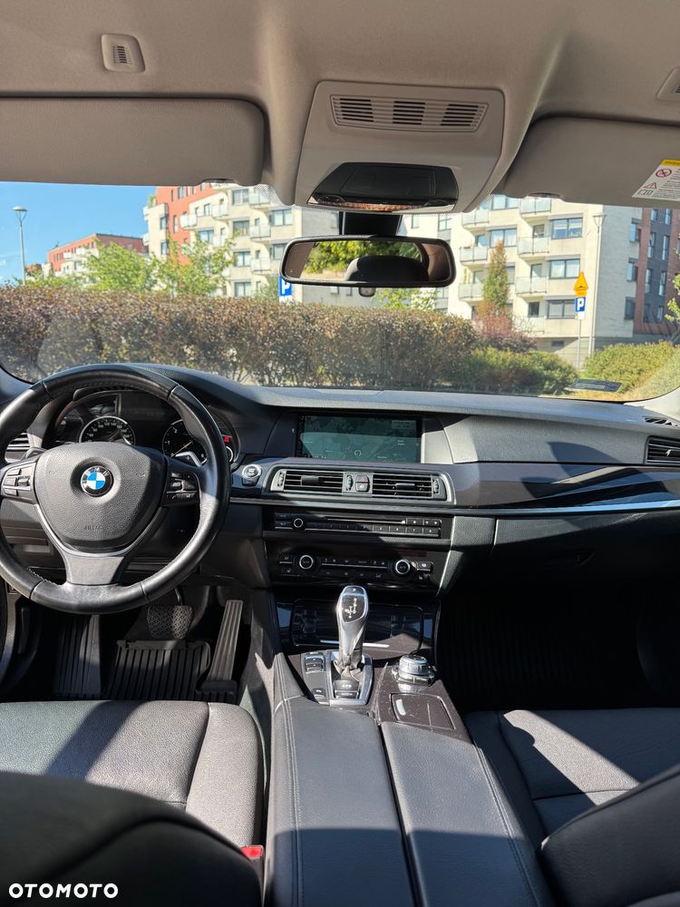 BMW Seria 5 520d - 8